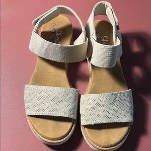 💁‍♀️WOMENS Skechers Women's Cream Open-Toe Memory Foam Sandals